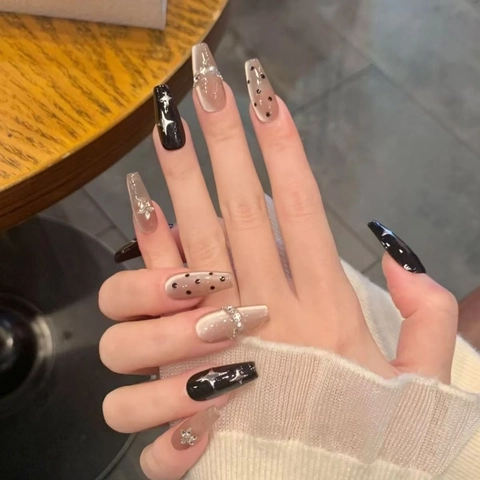 Press On Nails Long Coffin Cat Eye Rhinestone Star Moon Pattern Polka Dot Elegant Sweet Cool Style For Women Artificial