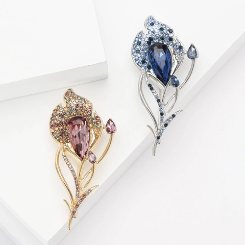 Exquisite Legierung Strass Feder Brosche Elegant Blume Anzug Reversnadel Mit Blau Rosa Kristall Für Damen Mode Schmuck Geschenk