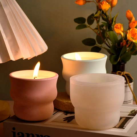 Golvende Geplooide DIY Siliconen Vorm Voor Aromatherapie Kaarsbeker Handgemaakte Gipsen Pot Modern Minimalistisch Decoratie