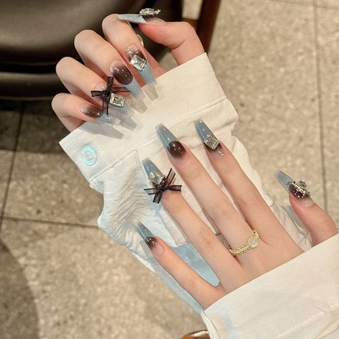 Handgemaakte Kunstnagels Grijsblauw Verloop Lange Coffin Vorm Met 3D Strass Gaas Strik Hart Kroon Voor Dames