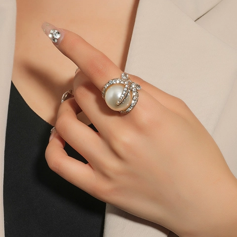 Exaggerated Starfish Artificial Pearl Ring Alloy Rhinestone Inlaid Ocean Theme Statement Cocktail Jewelry For Women