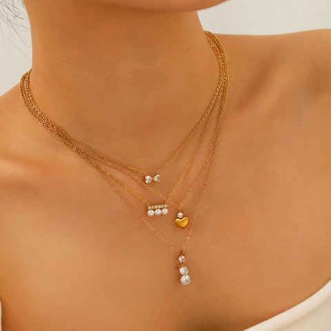 Collana Elegante In Acciaio Inossidabile Da Donna Placcata Oro 18K Zircone Perla Artificial Sintetica Cuore Farfalla Ciondolo Geometrico Gioielli Minimalisti