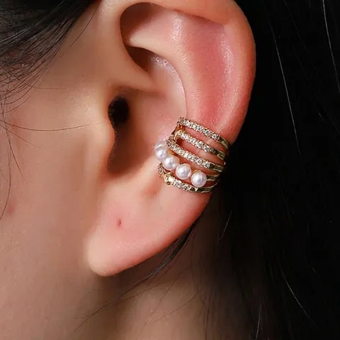 Elegante Ear Cuff Multistrato In Lega Con Zircone E Perla Artificiale Senza Buco Clip A U Gioielli Per Donne