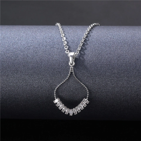 Elegant Fan Shaped Hollow Pendant Necklace Stainless Steel Chain Micro Paved Zircon Minimalist Clavicle Jewelry For Women