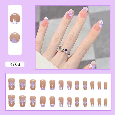 French Vintage Floral Heart Design Press On Nails For Women Daily DIY Manicure Art Accessories