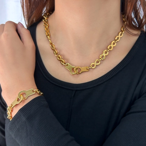 Collana E Bracciale In Acciaio Inossidabile Chiusura A Manette Maglie Infinito Placcato Oro 18K Gioielli Punk Donna
