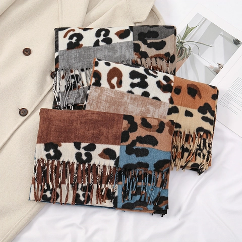 Women Fashion Leopard Print Cashmere-like Scarf Winter Warm Patchwork Shawl With Tassels Soft Leopard Pattern Pashmina Wrap