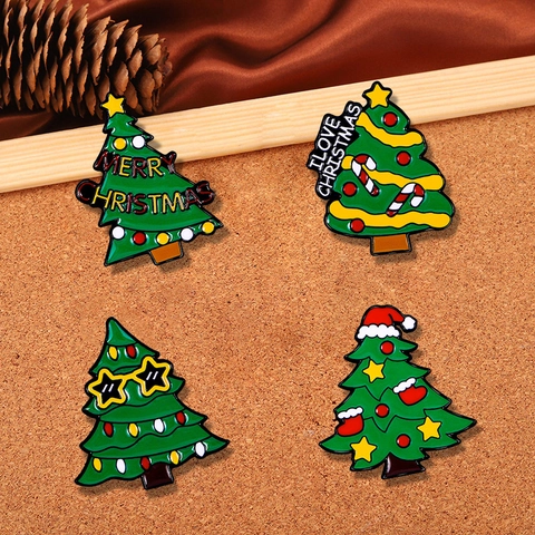 Christmas Tree Enamel Brooch Pin Cute Cartoon Zinc Alloy Badge Festive Holiday Clothing Accessory For Men Women