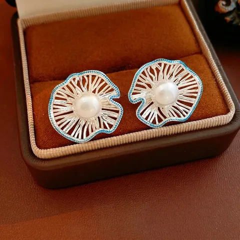 Hollow Flower Artificial Pearl Stud Earrings With Silver Earring Post Blue Drip Oil Copper Jewelry Elegant Temperament For Women