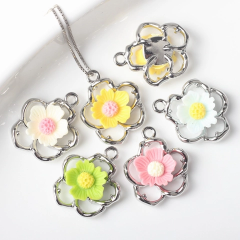 Hohlblumen Charms Anhänger Zinklegierung Harz Bunt Mini DIY Schmuckherstellung Zubehör Für Halsketten Armbänder