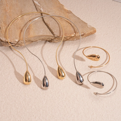 Gepolijst Metalen Sieraad Waterdruppel Minimalistisch Torque Ketting Oorknopjes Open Armband En Ring Voor Dames