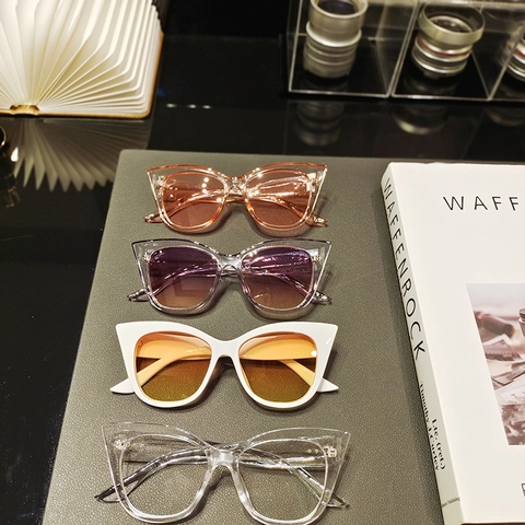 Retro Cat Eye Sunglasses Women Oversized PC Frame UV Protection Fashion Travel Beach Sun Glasses Eyewear