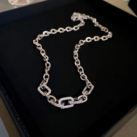 Geometrische Gliederkette Silberfarbenes Metall Mit Zirkon Straß Eingelegte Rechteckige Kette Schlüsselbein Schmuck Damen