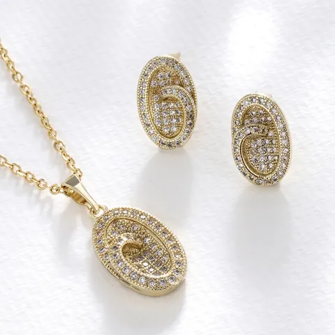 Elegante Juego de Joyas de Aleación de Zinc Colgante Ovalado de Strass y Pendientes de Botón Sin Cadena para Mujer Joyería