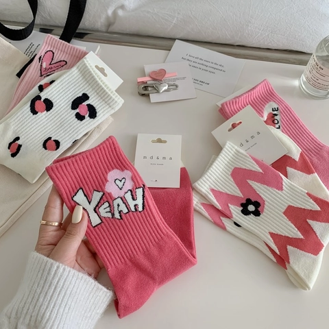 Women Pink Heart Letter Print Crew Socks Cute Japanese Style Cotton Blend Sporty Mid Calf Socks Fashion Daily Hosiery