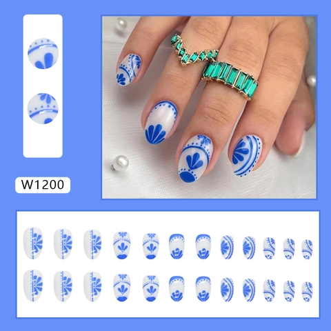 Press On Nails Blau Und Weiß Porzellan Stil Chinesisches Blumenmuster Oval Full Cover Künstliche Fingernägel Für Damen