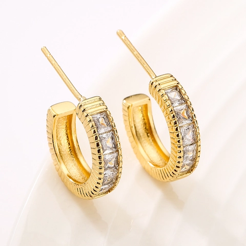 C-Vorm Hoop Oorbellen Koper 18K Verguld Getextureerd Vierkante Zirkonia Retro Geometrische Sieraden Voor Dames