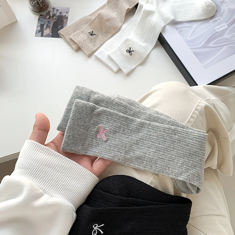 Japanischer Stil Kawaii Slouch Crew Socken Baumwolle Rippenstrick Mit Schleifenstickerei Atmungsaktiv Mode Wadenhoch
