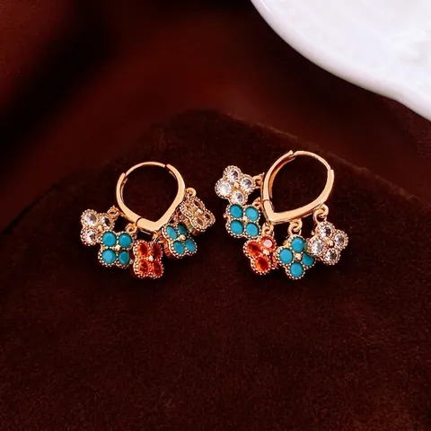 Boucles D Oreilles Créoles Trèfle À Fleurs Zircon Coloré Plaquées Or 18K Cuivre Tige Acier Style Bohème Vintage Femmes