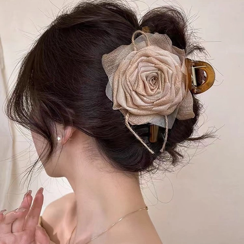 Pince À Cheveux Fleur De Rose En Tissu Élégante Vintage Floral Shark Clips Accessoires Cheveux Faits Main Pour Femmes