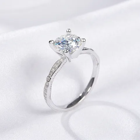 Moissanite Verlobungsring Rundschliff 925 Sterlingsilber Vergoldet Gedrehtes Band Klassisch Einfacher Damenschmuck