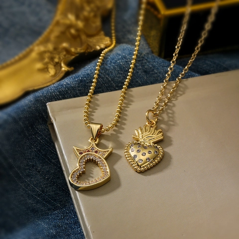 Elegant Copper 18K Gold Plated Zirconia Crown Heart Pendant Necklace For Women Minimalist Dainty Jewelry Everyday Gift