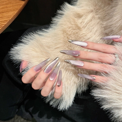 Lavender Purple Cat Eye Press On Nails Long Stiletto Fake Nails Silver Rhinestone 3D Metal French Gradient Elegant Lady