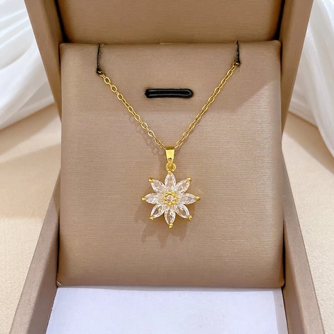 Flower Pendant Necklace For Women Titanium Steel Chain Copper Micro Inlaid Zircon Shiny Elegant Luxury Jewelry Clavicle Chain