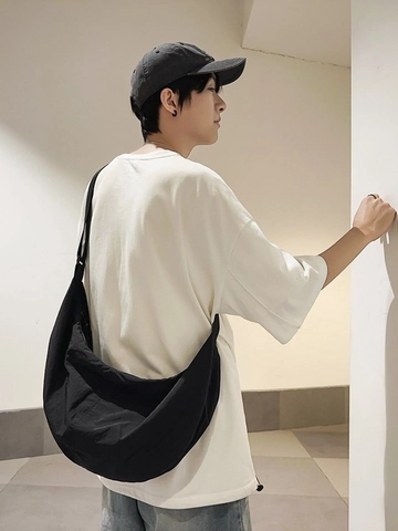 Sac Bandoulière En Nylon Grande Capacité Style Rue Sac À Épaule Décontracté Avec Sangle Réglable Pour Hommes