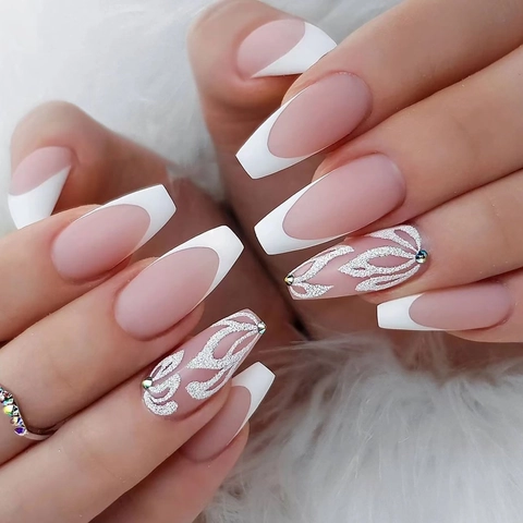 Unghie Finte Francesi Lunghe Coffin Rosa Nude Punte Bianche Glitter Argento Fiore Strass Unghie Artificiali Per Donne