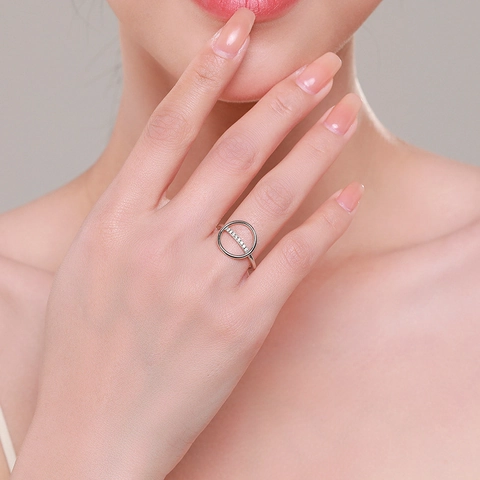 Anello Rotondo Geometrico Cavo Minimalista In Argento Sterling 925 Con Zirconia Cubica Micro Pavimentata Da Donna