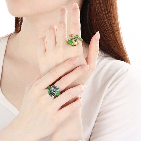 Anello Serpente Acciaio Inossidabile Smalto Verde Occhi Gemma Design Avvolgente Gioielli Di Moda Per Uomo E Donna