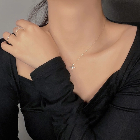 Französischer Stil Luxus Kreuz Zirkonia Anhänger Halskette Für Damen Kupfer Gold Silber Plattiert Schlüsselbein Kette Schmuck