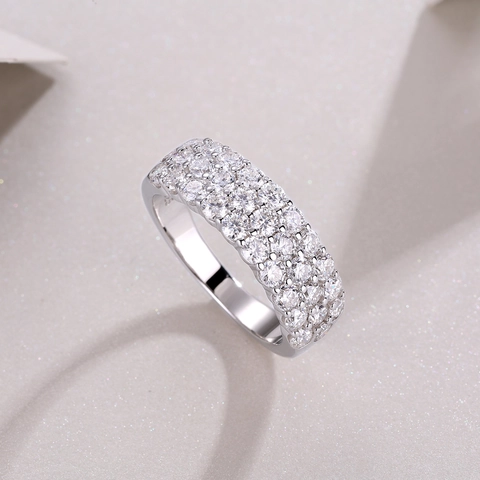 925 Sterling Silver Moissanite Ring Women Luxury Eternity Band Wedding Engagement Jewelry Minimalist Style Gift