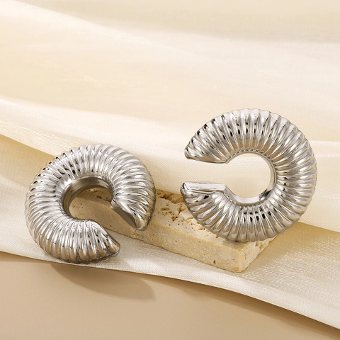 Stainless Steel C Shaped Hoop Earrings Chunky Ribbed Texture Non Pierced Ear Clips Minimalist Fashion Jewelry For Women