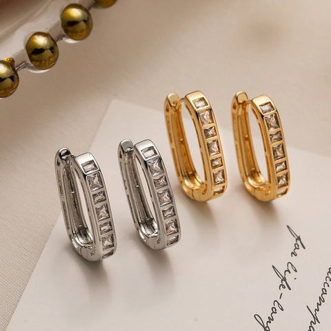 Minimalist Copper Geometric Hoop Earrings For Women Micro-Inlaid Rhinestone Rectangular Ear Buckle Daily Commuting Jewelry Elegant Accessories