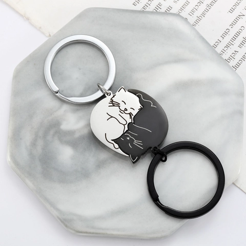 Cute Interlocking Cat Keychain Stainless Steel Hugging Cats For Couples Best Friends Accessories Gift
