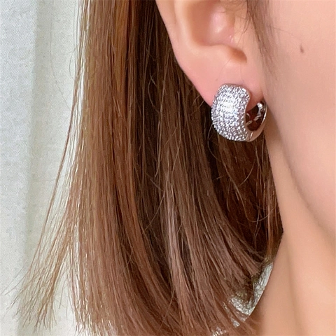 Pave Zirkon Creolen Klobige Kupfer Huggie Ohrringe Mit Hollow Geometrischem Design Modeschmuck Für Damen