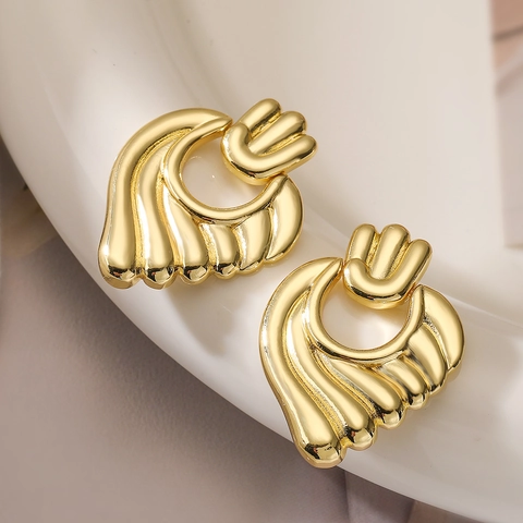 Pendientes De Cobre Nervados Con Forma De Concha Para Mujer Metal Irregular Lujo Ligero Estilo INS Minimalista