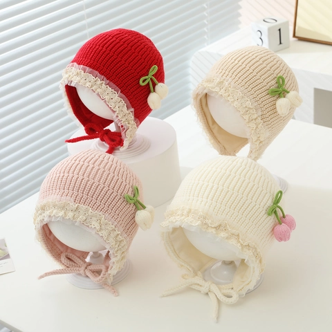 Baby Strickmütze Mit Spitzenkante Ohrenschutz Winddicht Warm Winter Herbst Kappe Mit Bindebändern Blumendekor