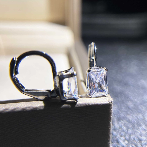 Orecchini A Cerchio Eleganti In Rame Placcato Argento Taglio Smeraldo Rettangolare Zirconia Scintillante Gioielli Geometrici Donne