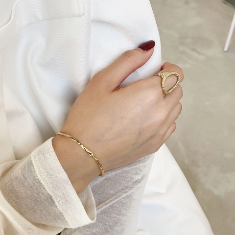 925 Sterling Silver Irregular Wavy Open Cuff Bracelet Minimalist Hammered Texture Adjustable Jewelry For Women