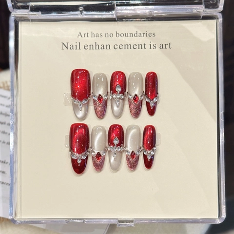 Handmade Press On Nails Long Oval Stiletto Luxury Red Cat Eye With Rhinestone Artificial Pearls Gradient Glossy False Nails For Women