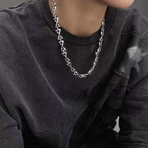Geometric Triangle Interlocking Alloy Chain Necklace Fashion Hip Hop Splicing Clavicle Sweater Jewelry For Men Women