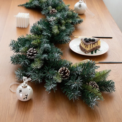 Guirlande De Noël Décoration Aiguilles De Pin Artificielles Vigne Avec Pommes De Pin Pour Rampe D'escalier Fête Maison