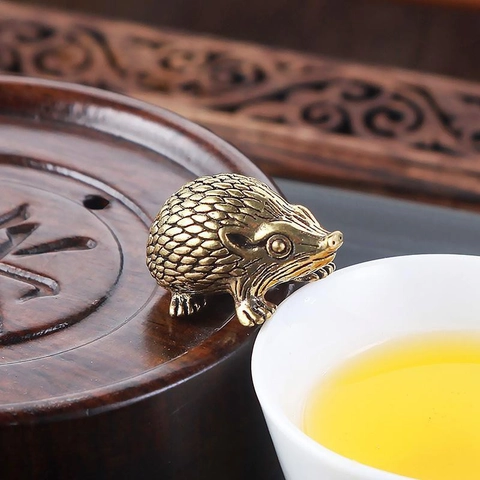Vintage Brass Hedgehog Miniature Figurine Solid Metal Tea Pet Desktop Ornament Handmade Retro Animal Sculpture Decor