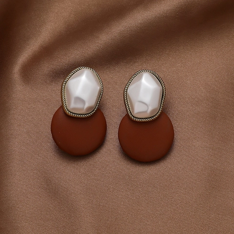 Vintage Round Stud Earrings With PU Leather Artificial Pearl Alloy And 925 Sterling Silver Earring Post Elegant For Women
