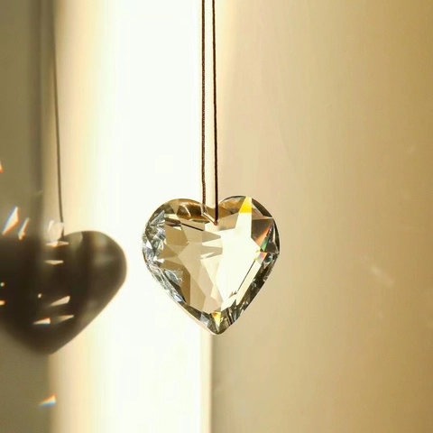 Crystal Heart Prism Suncatcher Rainbow Maker Window Hanging Ornament Faceted Pendant Decoration For Home Garden Office