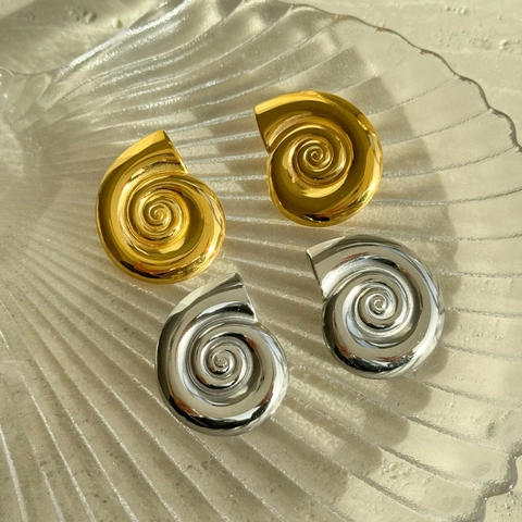 Vintage Spiral Conch Stud Earrings 18K Gold Plated Stainless Steel Highly Polished Retro Twisted Jewelry For Women