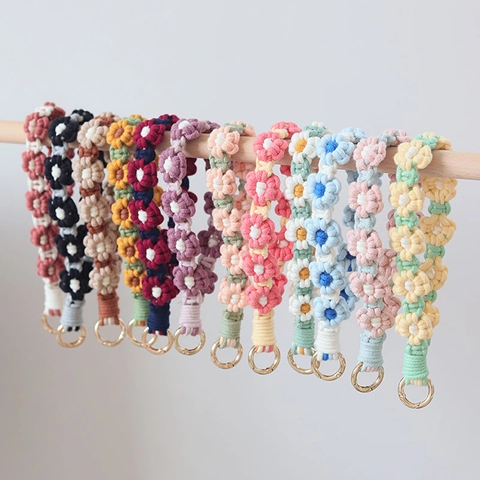 Handmade Woven Flower Phone Lanyard Cotton Crochet Daisy Keychain Bag Charm Bohemian Wristlet Strap For Women